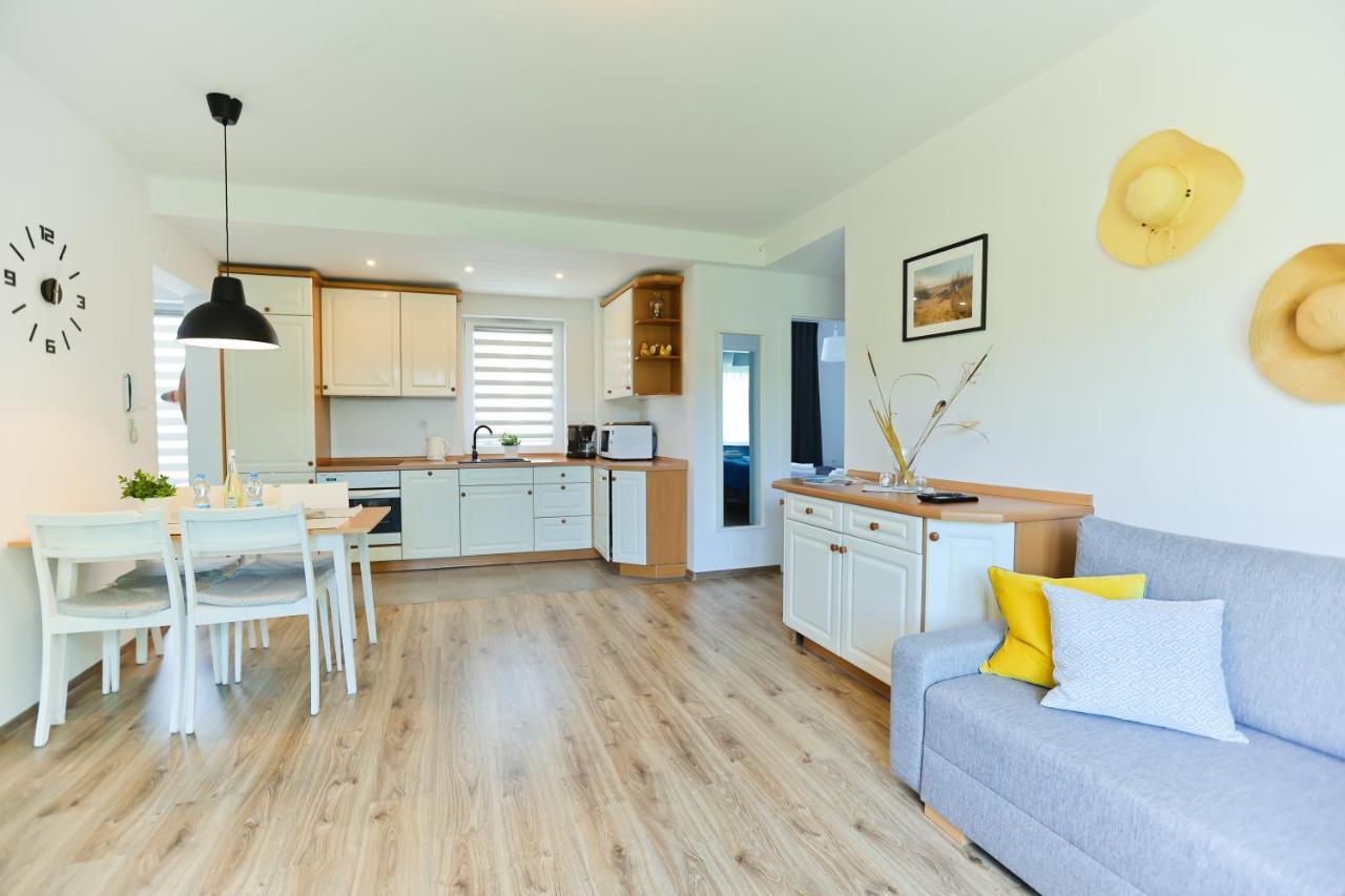 M&K Apartament Slomkowe Kapelusze - Sobieszewo, Wyspa Sobieszewska 格但斯克 外观 照片